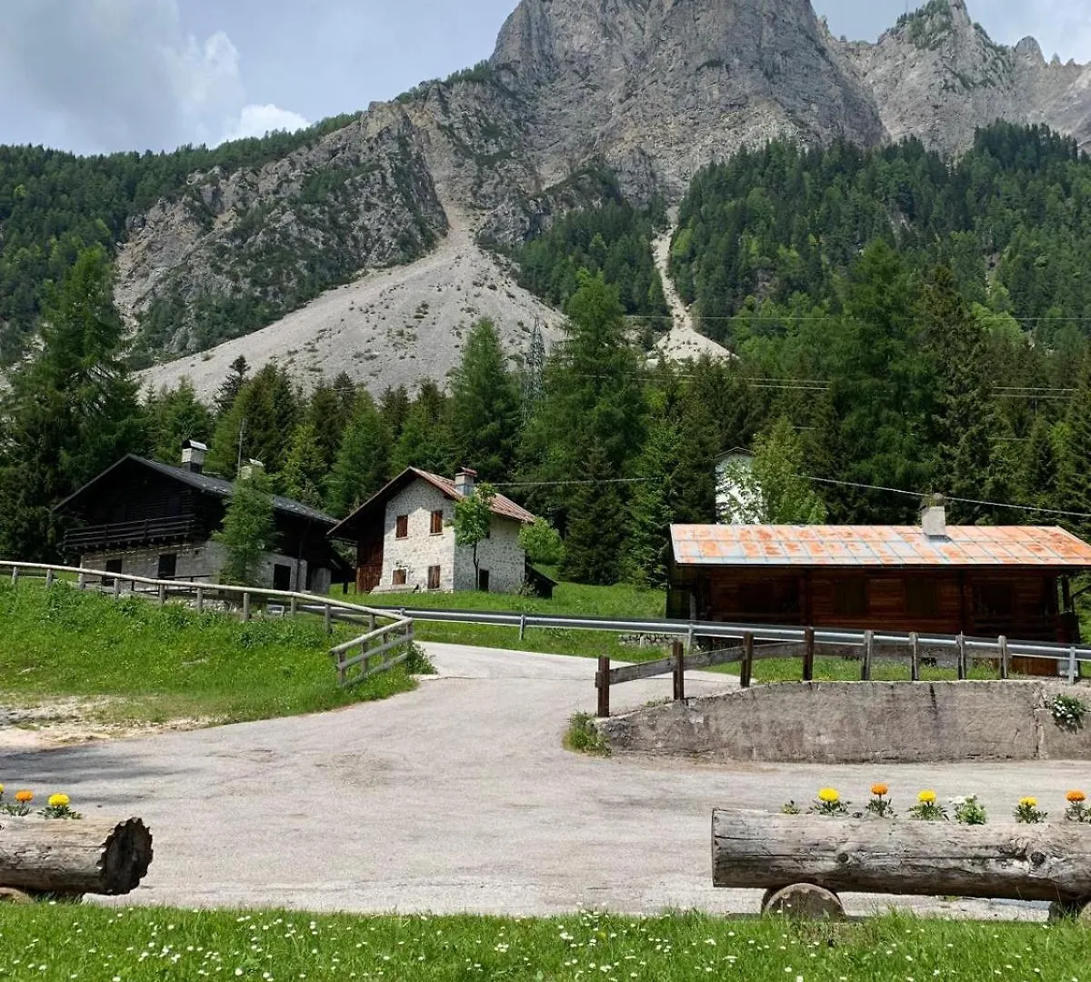 Dafne Dolomites Apartment Cibiana Italy